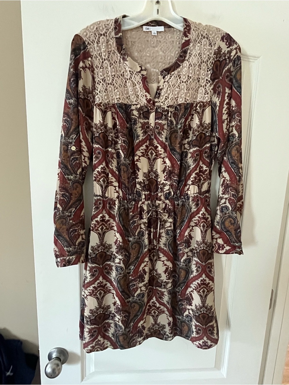 DR2 Boho Paisley Long-Sleeve Dress in Cream and Burgundy Size Small